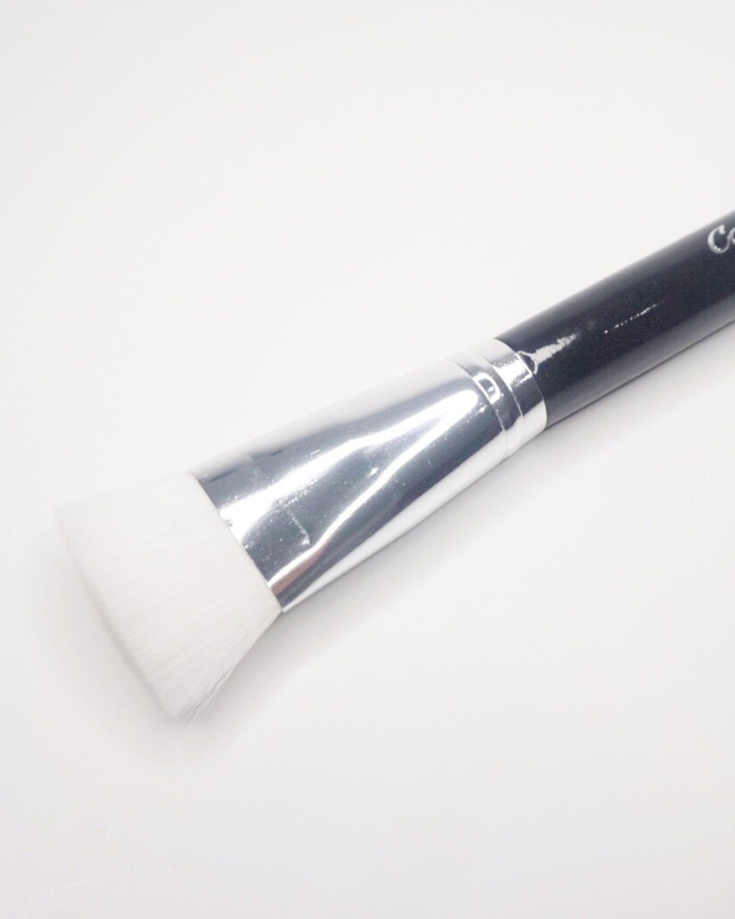 FLAT CONTOUR BRUSH