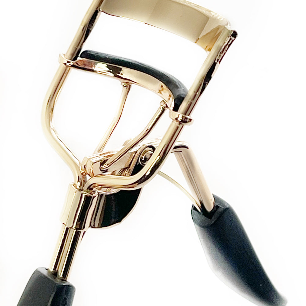 
                      
                        LASH CURLER
                      
                    